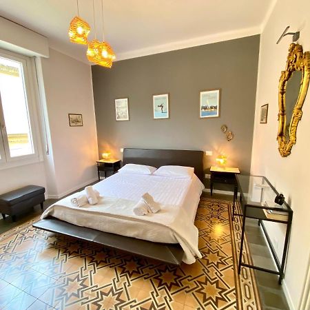 Comoluxhouse- Intero Appartamento Exteriör bild